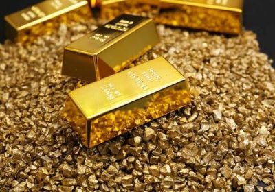 الذهب يرتفع إلى 1600 دولار بفعل الأثر الاقتصادي لكورونا