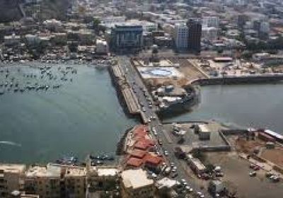 محكمة بعدن تقضي بإعدام 4 في جريمة قتل وتحبس متهمين لانضمامهم لجماعات إرهابية