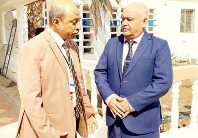 " الوالي" يزور  مركز تدريب طب الامتياز بالعاصمة عدن