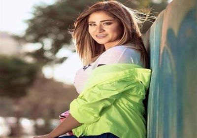 إنجي شرف تعلن فسخ خطوبتها