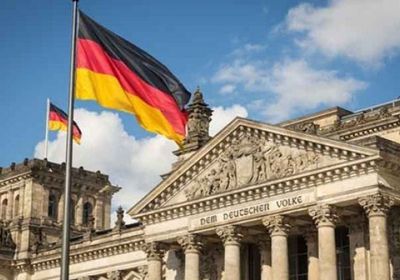 دعوات ألمانية لتشديد قوانين ملكية السلاح وتعقب المتعاطفين مع اليمين المتطرف