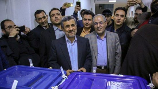 بستة مقاعد.. مرشحو نجاد يدخلون البرلمان الإيراني
