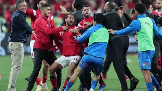 اتحاد الكرة المصري يهدد لاعبي الأهلي والزمالك بعقوبات مغلظة