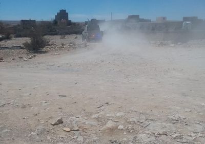 دمرت معسكرا.. مليشيا الإخوان تلاحق أسر النخبة الشبوانية في جردان