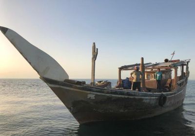 السعودية.. حرس الحدود ينقذ ثلاثة أشخاص تعرّض قاربهم لعطل