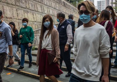 عاجل.. الصين تسمح لغير المصابين بـ&laquo;كورونا&raquo; بمغادرة &laquo;ووهان&raquo;