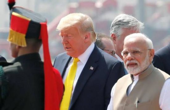 ترامب يصل الهند وسط استقبال حافل