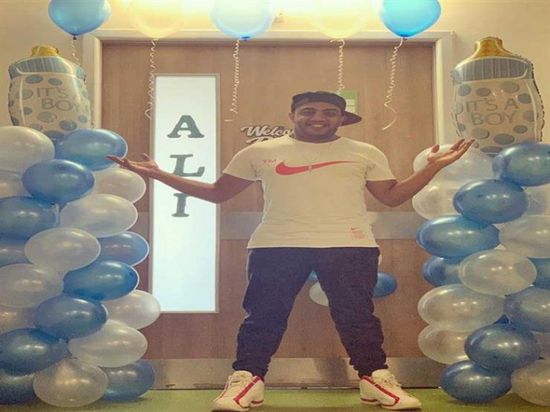 أوس أوس يحتفل بمولوده الثاني 