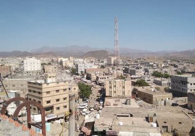 غضب شعبي من انقطاع التيار الكهربائي بردفان