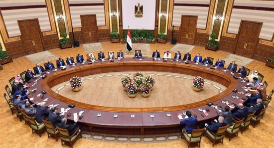  الرئيس المصري يجتمع مع رؤساء أجهزة المخابرات المشاركين في المنتدى العربي الاستخباري