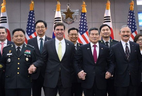 لهذا السبب.. وزيرا دفاع أمريكا وكوريا الجنوبية يدرسان تقليص تدريبات جيشهما