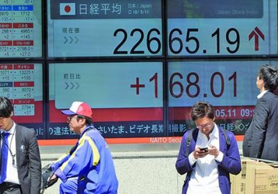 كورونا يعصف بالأسهم اليابانية.. ونيكي ينخفض 4.49%