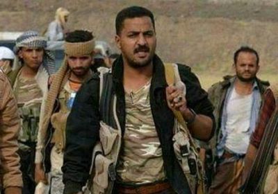 قيادي بمليشيات الإخوان يعتقل مسئول وعمال مطعم بتعز ويلفق لهم تهم كيدية