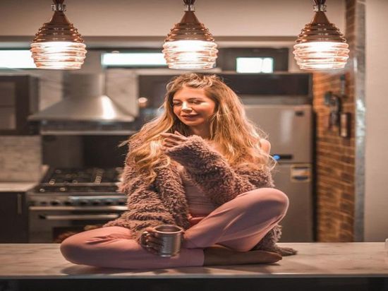 ملك قورة تخضع لجلسة تصوير جديدة (صور)