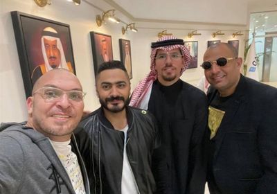 تامر حسني يصل السعودية استعدادًا لحفله في جدة 