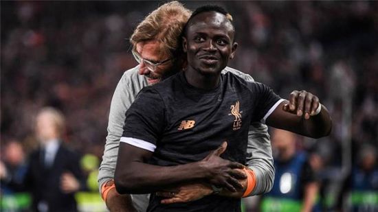 ماني: أثبت لأسرتي خطأهم.. وكلوب يستحق تمثالا في ليفربول وهذه نقطة قوته