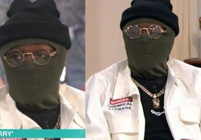 خوفًا من كورونا.. دريل مينيستر مقنع في أحدث ظهور له