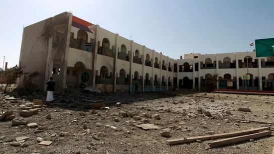  فصولٌ مغلقة وتعليمٌ بلا كادر.. ماذا يحدث في مدارس صنعاء؟