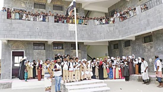 "الهلال الإماراتي" يفتتح مدرسة الوحدة في تعز