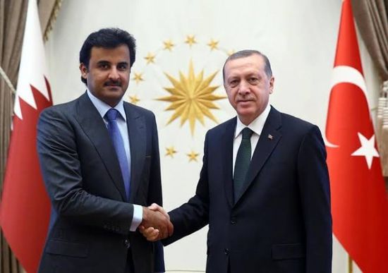 كعادتها.. قطر تحلق خارج السرب العربي وتعزي تركيا في قتلاها بسوريا 
