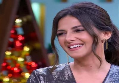 من دبي.. دنيا سمير غانم تمازح جمهورها بفيديو جديد