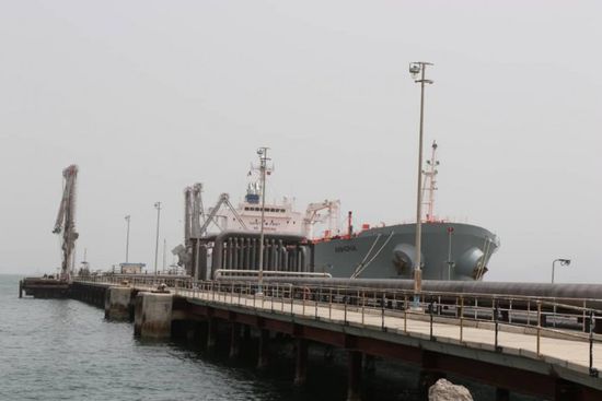 قررت منع سفن المتنفذين.. المقاومة الجنوبية تطالب بآلية لاستيراد النفط