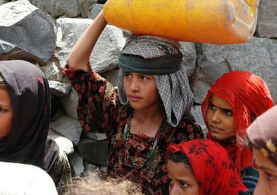 وصول دفعات جديدة من اللاجئين إلى الحدود التركية اليونانية