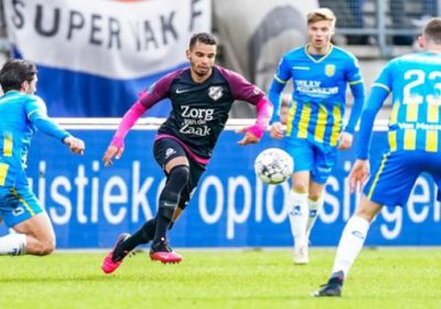 فالفيك يقلب تأخره أمام أوتريخت إلى فوز بهدفين في الدوري الهولندي