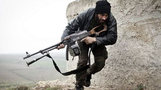 عاجل..اشتباكات ضارية بين قوات النظام السوري وفصائل تركية شرقي سراقب