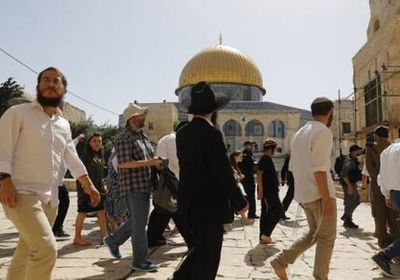عشرات المستوطنين يقتحمون المسجد الأقصى بسبب الانتخابات الإسرائيلية