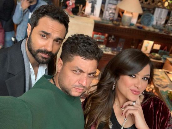 كريم فهمي بصحبة ياسمين عبدالعزيز من كواليس "ونحب تاني ليه"