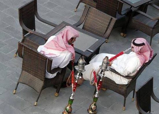 بسبب كورونا.. الكويت تقرر منع الشيشة