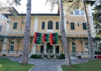 سوريا تعيد فتح السفارة الليبية بدمشق