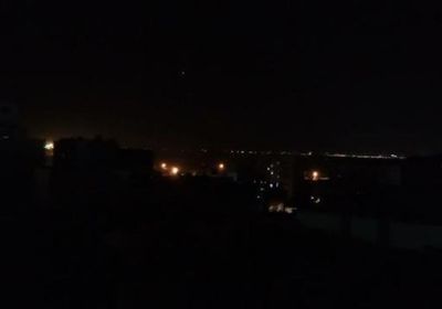 تزايد انقطاع التيار الكهربائي في العاصمة عدن