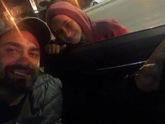 كريم فهمي يفي بوعده لهذا المعجب الصغير (صورة)