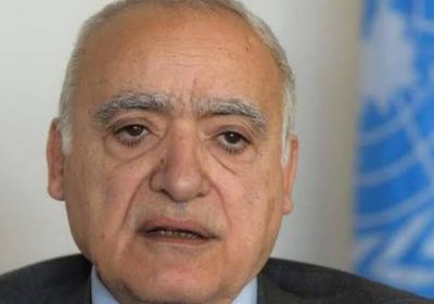 بعد تقديم استقالته.. غسان سلامة يغرد عن دي كويار