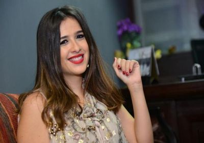 ياسمين عبد العزيز تتجاهل الأزمة الأخيرة وتحتفل بعيد ميلاد نجلها