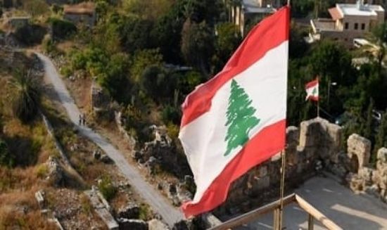 لبنان: فرض قرار منع تصرف على أصول عشرين مصرفا بالبلاد