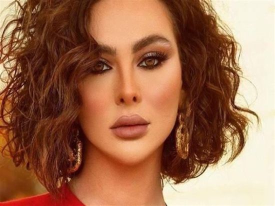 ستيفاني صليبا بـ "الكمامة" في أحدث ظهور لها بسبب كورونا