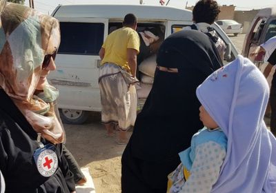 الصليب الأحمر: النازحون في مأرب بحاجة لمساعدات غذائية وإيوائية