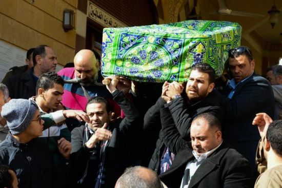 الأحد.. أحمد عزمي يتقبل العزاء في والده