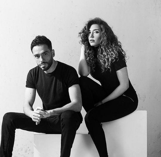 رامي جمال يمازح زوجته بفيديو جديد