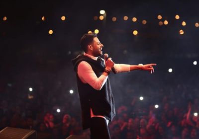 محمد حماقي يتألق في حفله الأخير بالقاهرة الجديدة (صور)