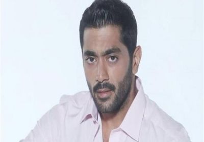 "تاريخ غيرني".. أحمد فلوكس يحيي ذكرى وفاة والدته