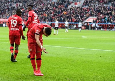 ليفركوزن يكتسح فرانكفورت وينضم لكبار الدوري الألماني