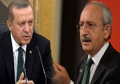 أوغلو يهاجم أردوغان بسبب اعتقال صحفيين أحرجوا النظام