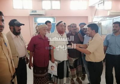 "انتقالي ردفان" يطلع على احتياجات مستشفى المديرية (صور) 