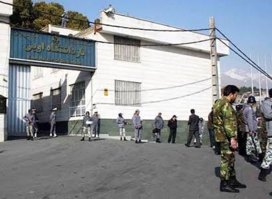 إيران تفرج عن نحو 70 ألف سجين بسبب كورونا&lrm;