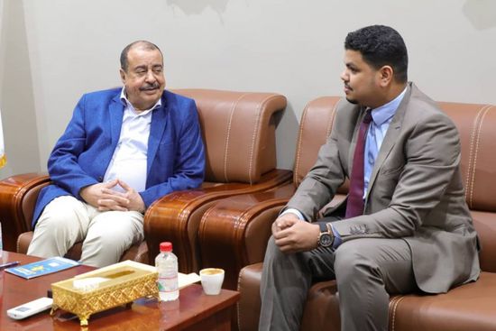 بن بريك: تأهيل الشباب للمشاركة في المرحلة الانتقالية المقبلة