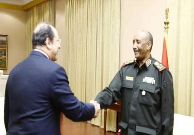 رئيس جهاز المخابرات العامة المصري يلتقي ببرهان في السودان (تفاصيل)